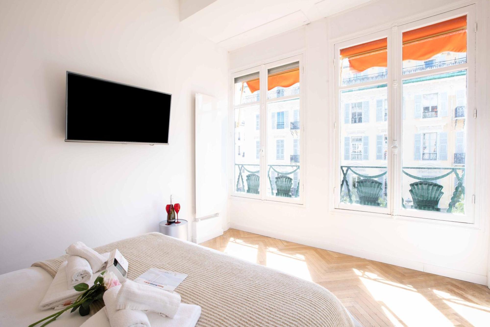 Le Magenta - Happy Rentals Nisa Exterior foto